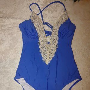 CUPSHE SWIM SUIT